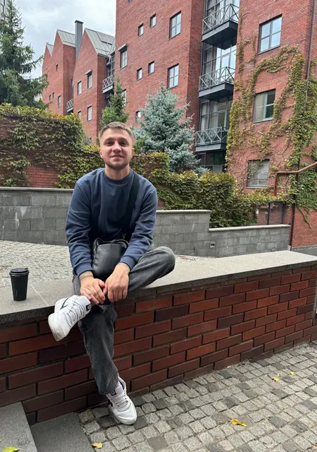 Oleg из Мелитополя, ищу на сайте знакомства без обязательств