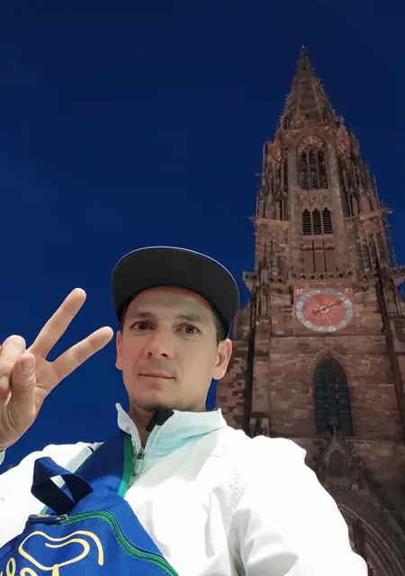 Valerii из Билефельда, мне 36, познакомлюсь на одну ночь