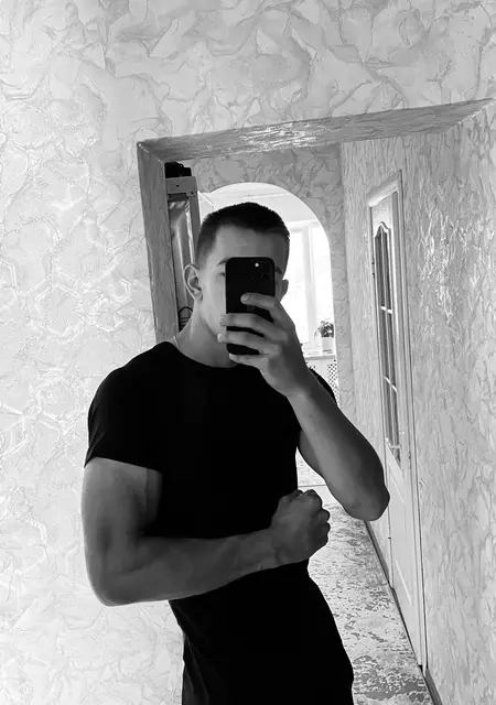 Владислав з Іванків, шукаю на сайті приємне проведення часу