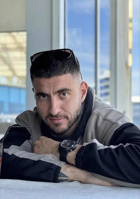 Николай из Одессы, мне 31, познакомлюсь для постоянных отношений