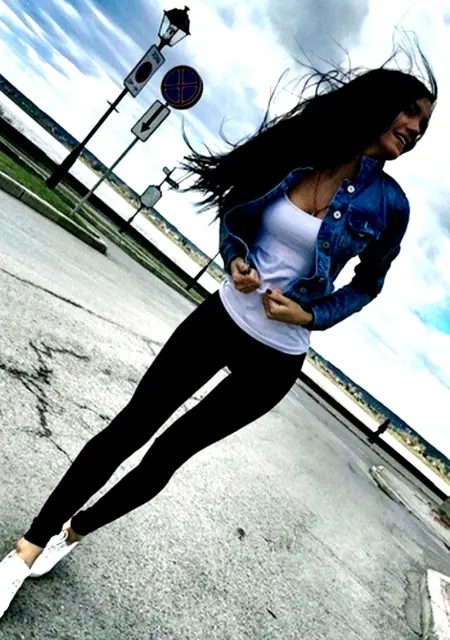 Я Элина, 32, знакомлюсь без обязательств в Шарлеруа