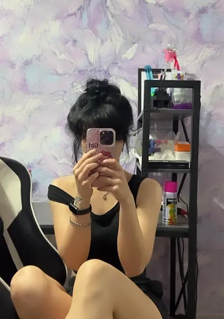 Я Alena, 20, из Ташкента, ищу знакомство для приятного времяпровождения