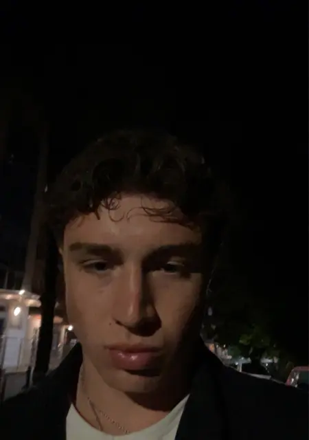 Filip из Гданьска, мне 26, познакомлюсь на одну ночь