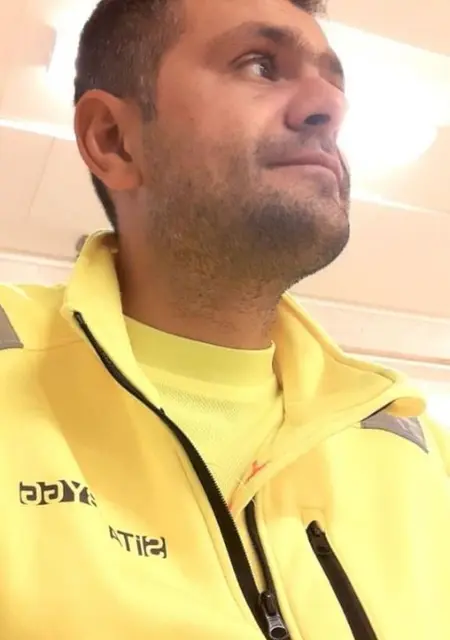 Rafet Uysal из Стокгольма