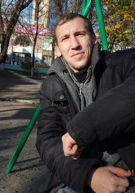 Андрей з Павлограда, шукаю на сайті знайомства на одну ніч