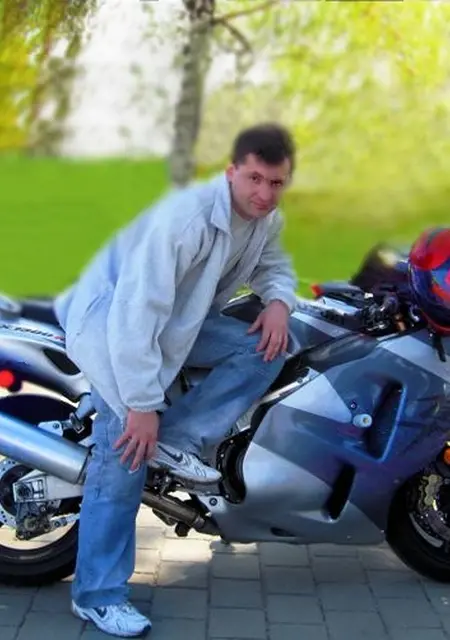 Vetal з Дніпра, мені 50 років, познайомлюсь на одну ніч