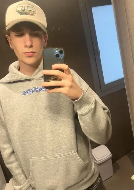 Nil из Мадрида, ищу на сайте знакомства на одну ночь