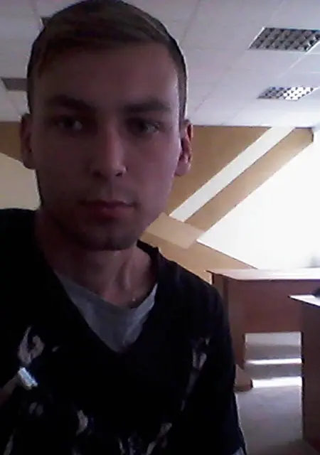 Я Егор, 29, из Барановичей, ищу знакомства на одну ночь