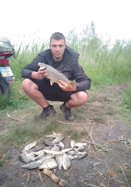 Я Ваня, 21, знакомлюсь для постоянных отношений в Одессе