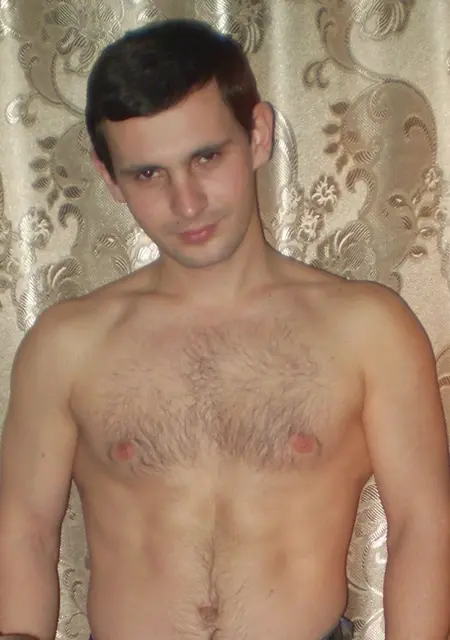 Олег из Николаева, ищу на сайте знакомства на одну ночь