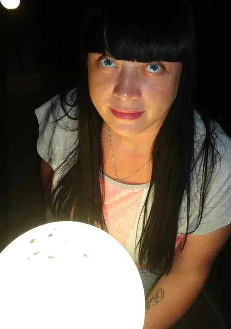 Я Либаня, 36 років, знайомлюсь на одну ніч у Чернівці