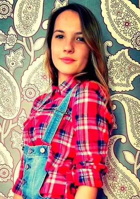 Инга из Бара, мне 18, познакомлюсь для общения