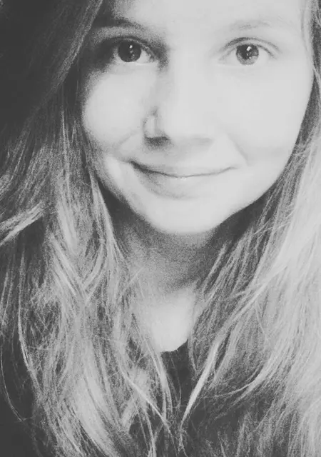 Я Эвелина, 19 років з Хмільник, шукаю знайомство для постійних стосунків