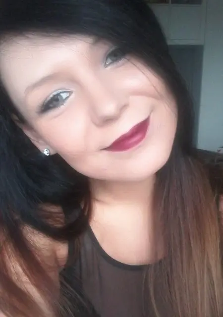 Я Василиса, 25 років з Берестечко, шукаю знайомство для спілкування