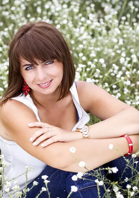 Оксана из Бердянска, мне 27, познакомлюсь для общения