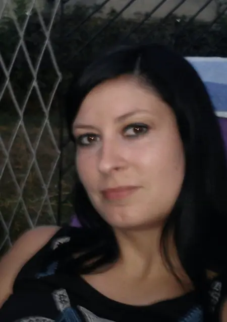 Я Алина, 27, из Одессы, ищу знакомство для постоянных отношений