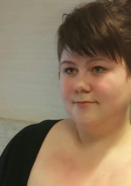 Инесса из Кременчуга, мне 27, познакомлюсь для постоянных отношений