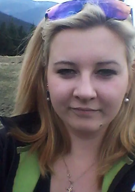 Я Вероника, 23, из Теофиполя, ищу знакомство для постоянных отношений