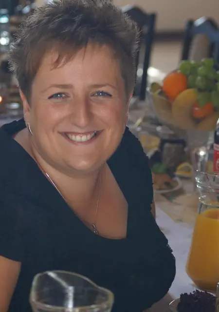 Я Ксения, 27, из Умани, ищу знакомства без обязательств