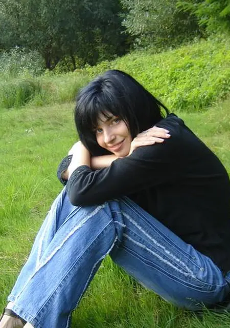 Я Василиса, 27 років, знайомлюсь для вірт у Вижниця