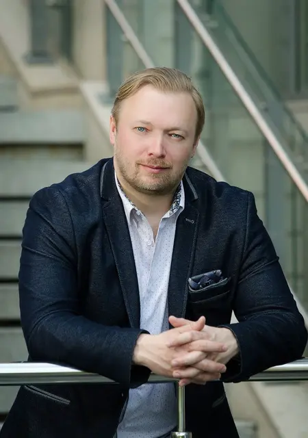 Roman з Дніпра, шукаю на сайті знайомства на одну ніч