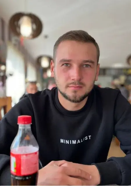 Саша из Винницы, мне 27, познакомлюсь без обязательств