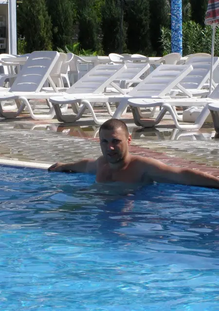 Я Вадик, 40, из Хмельницкого, ищу знакомства без обязательств