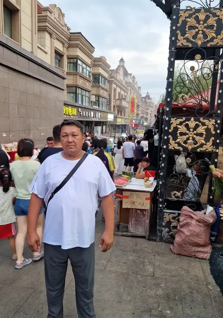 Торебек Торебек из Лондона, мне 40, познакомлюсь для приятного времяпровождения