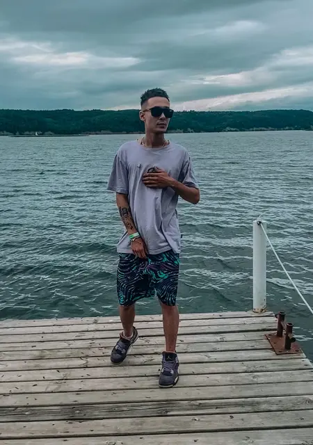 Я Данил, 24, из Стокгольма, ищу знакомство для общения