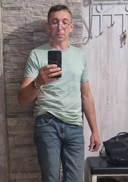 Moderated из Минска, мне 54, познакомлюсь для приятного времяпровождения