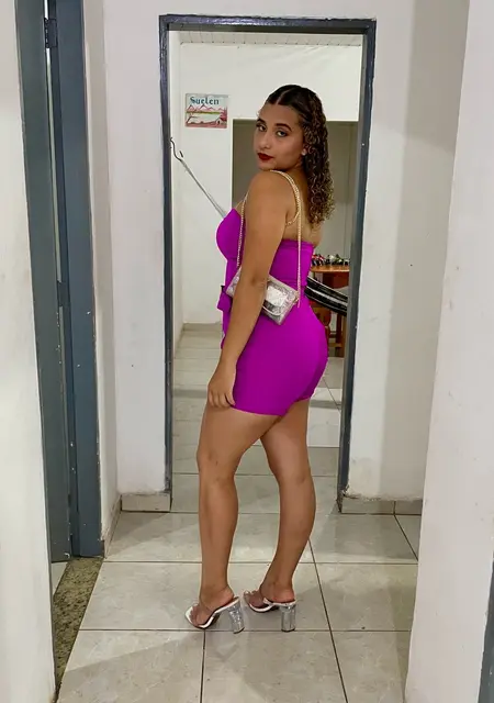 Paola из Ананиндеуа, ищу на сайте знакомства на одну ночь