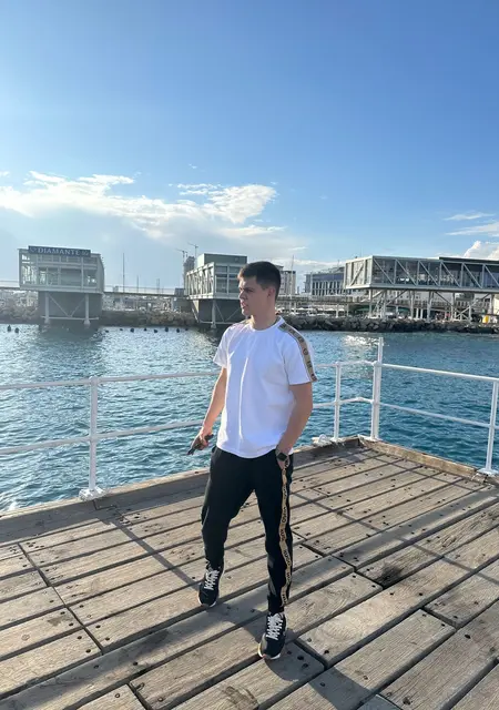 Я Vitalik, 24, знакомлюсь на одну ночь в Ковеле