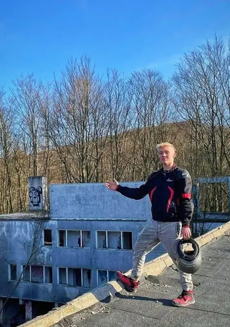 Sebastian из Познани, ищу на сайте знакомства на одну ночь