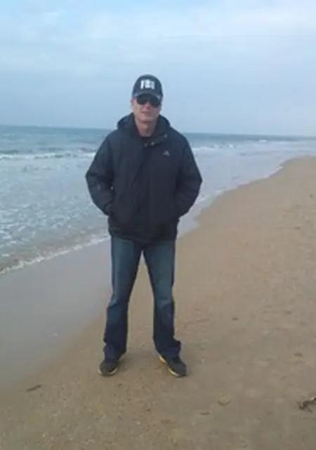 Алекс из Гомеля, мне 61, познакомлюсь без обязательств