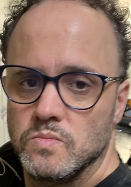 Expurt de Eibar, tengo 25 años, listo para conocer para relación sin ataduras