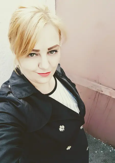 Я Оленька, 40, из Киева, ищу знакомства без обязательств