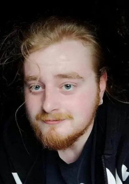 Daniel из Лондона, мне 22, познакомлюсь