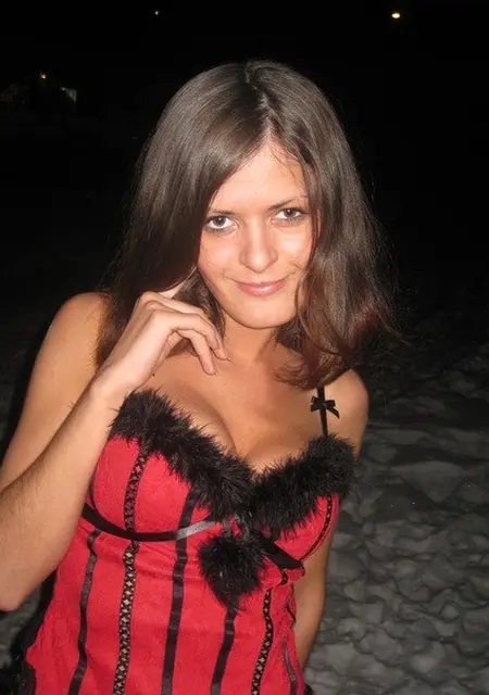 Я Виктория, 35, из Барановичей, ищу знакомства на одну ночь