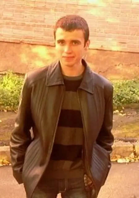 Коля из Ровно, ищу на сайте знакомства на одну ночь