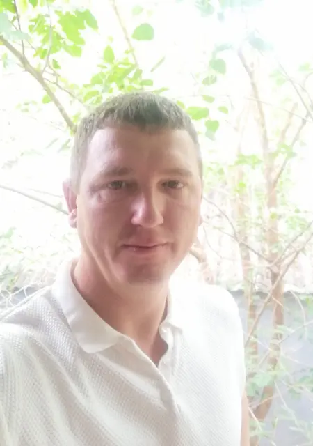 Юрий из Днепра, ищу на сайте дружбу