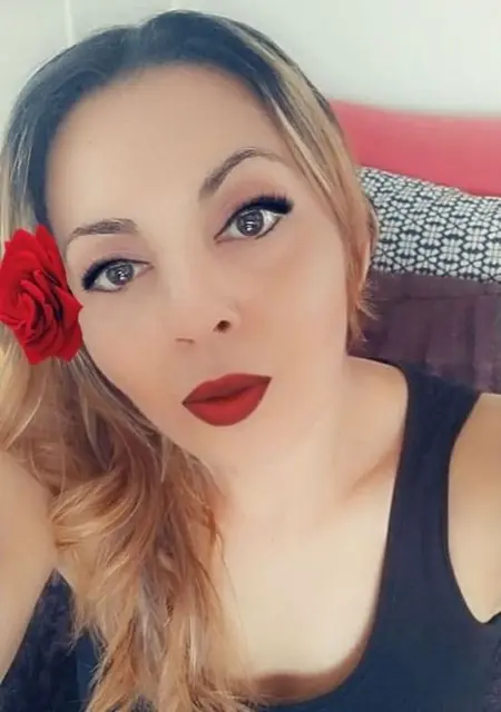 Я Sunna, 43, знакомлюсь в Париже