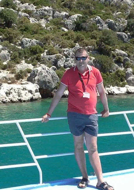 Я Саша, 42, знакомлюсь без обязательств в Светлогорске