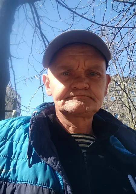 Александр из Кривого Рога, ищу на сайте знакомства на одну ночь