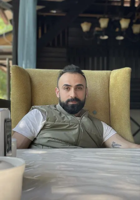 Я Mert, 32, знакомлюсь без обязательств в Алматы