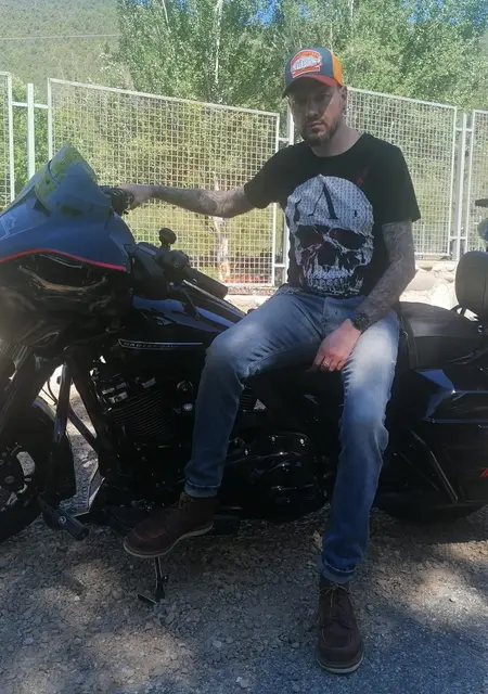 Manu из Манреса, мне 52, познакомлюсь для открытые отношения