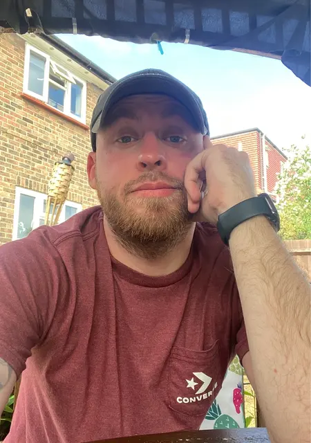 I'm Sam, 34 from Southampton, seeking connections for virtual conversation