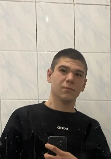 Саша из Николаева, мне 18, познакомлюсь для вирта