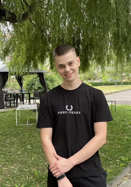 Я Denus, 24 років з Хорола, шукаю знайомства без зобов'язань