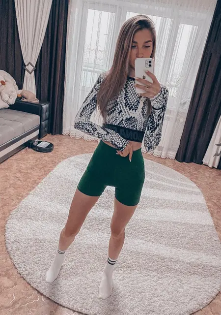 Я Ксюша, 28, из Днепра, ищу знакомство для постоянных отношений