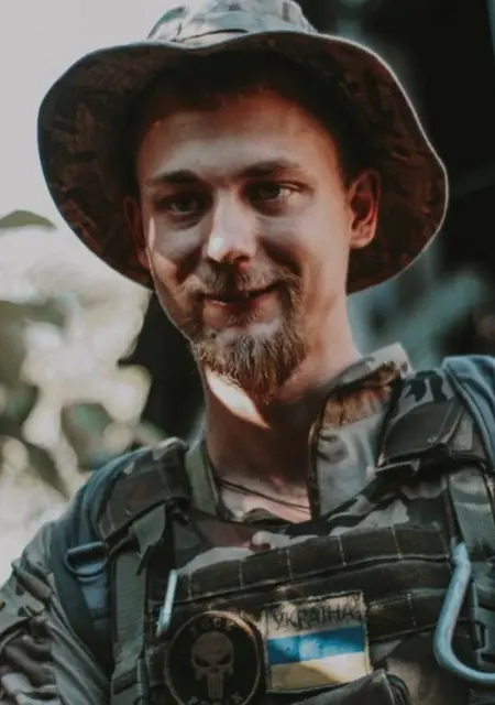 Дмитро з Слов'янськ, мені 28 років, познайомлюсь для приємне проведення часу